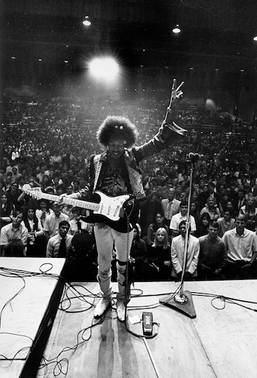 Hendrix Back to Crowd